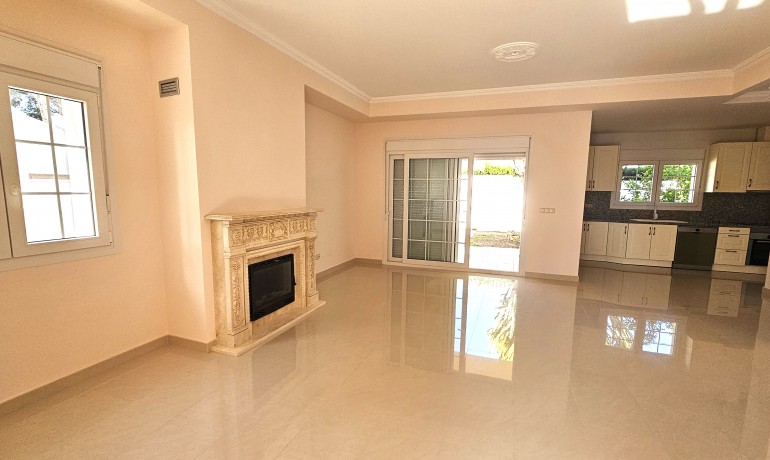 Revente - Villa -
Orihuela Costa* - Cabo Roig*