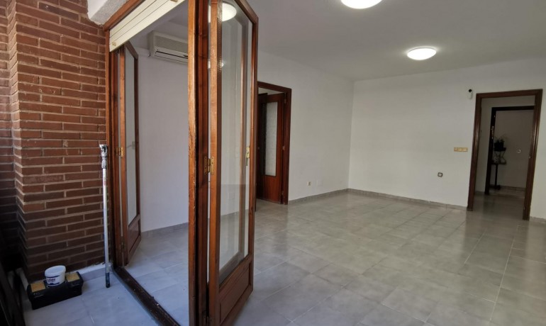 Revente - Appartement / Flat -
Torrevieja - Estacion de autobuses