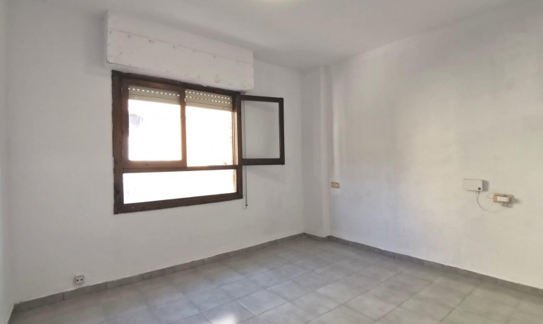 Herverkoop - Appartement / Flat -
Torrevieja - Estacion de autobuses