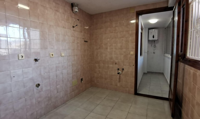 Sale - Apartment / Flat -
Torrevieja* - Estacion de autobuses