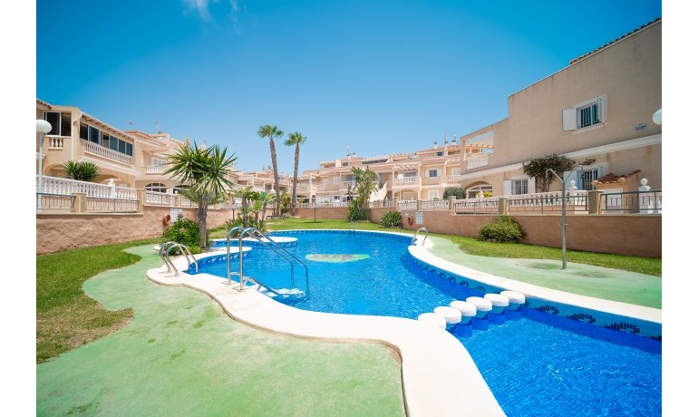 Sale - Villa -
Orihuela Costa* - Playa Flamenca*