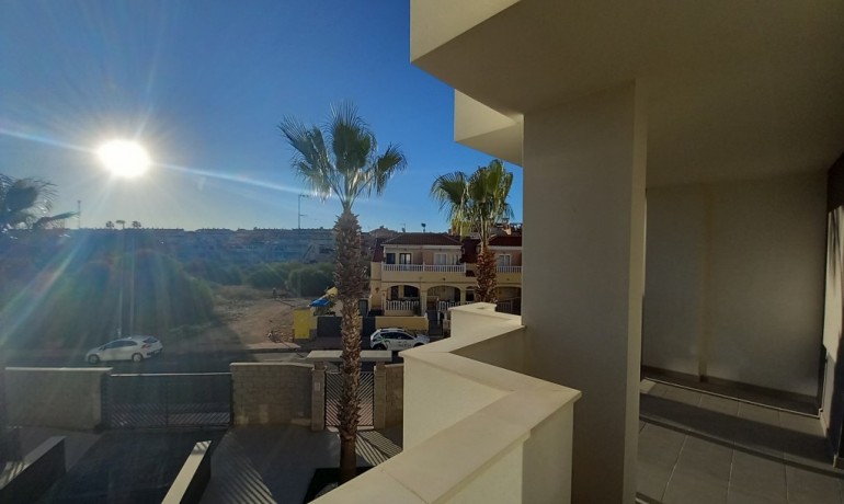 Sale - Apartment / Flat -
Orihuela Costa* - Dehesa de Campoamor*