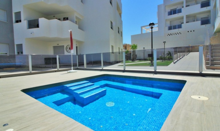 Herverkoop - Appartement / Flat -
Orihuela Costa* - Dehesa de Campoamor*