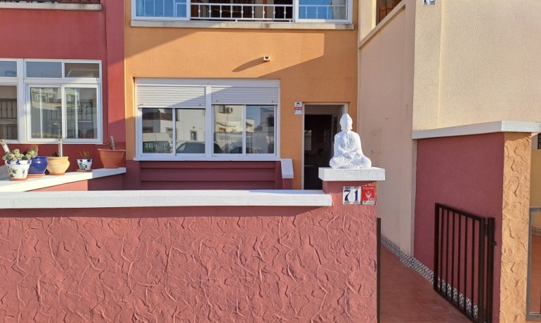 Sale - Apartment / Flat -
Orihuela Costa* - Los Altos*