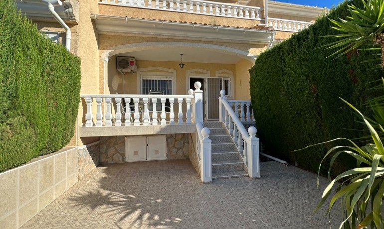 Sale - House -
Ciudad Quesada - Doña pepa