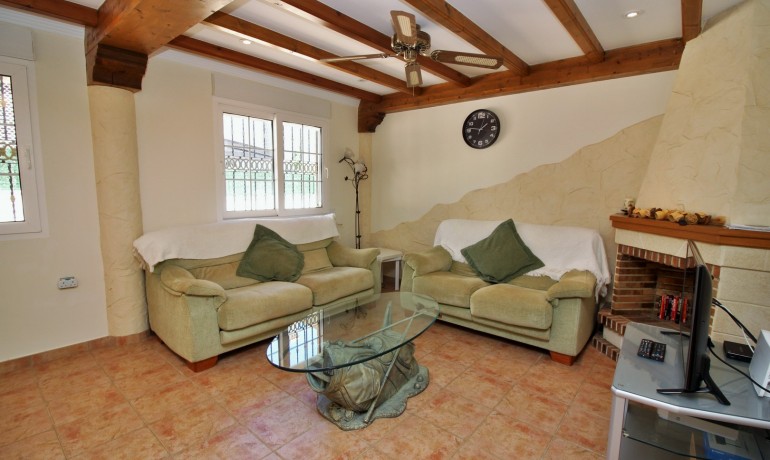 Sale - Villa -
Villamartin - Los Dolses