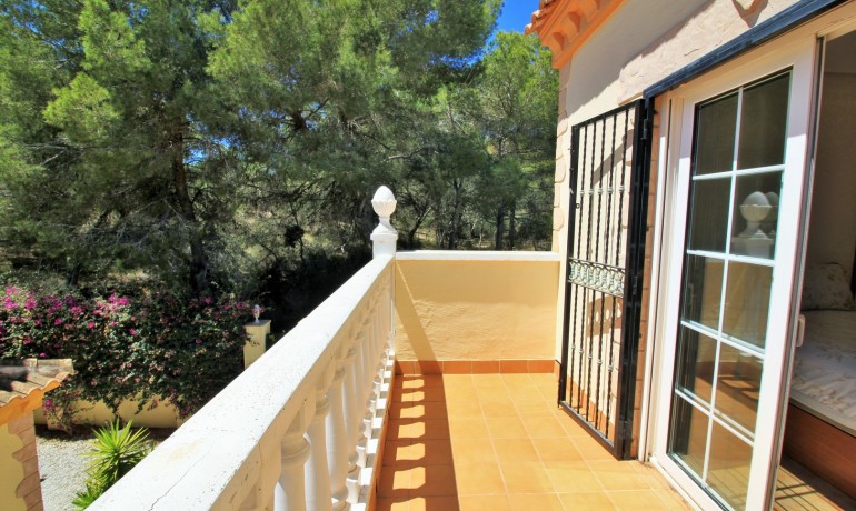 Sale - Villa -
Villamartin - Los Dolses