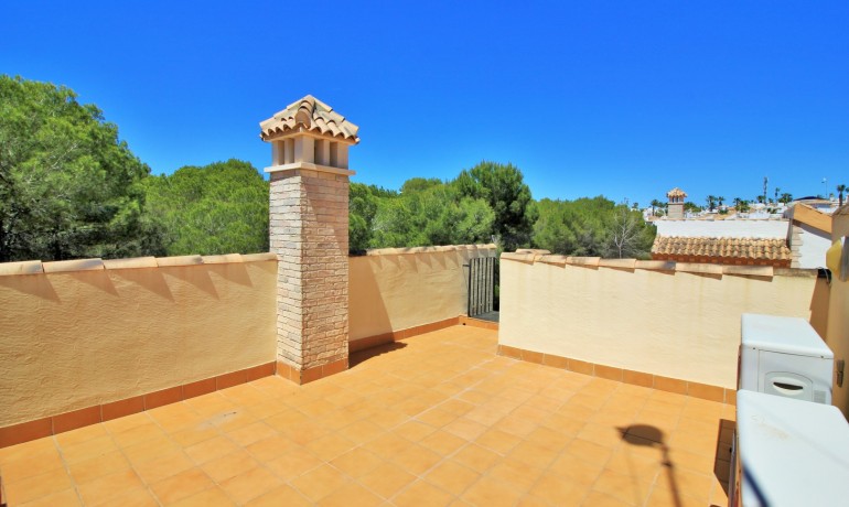 Sale - Villa -
Villamartin - Los Dolses