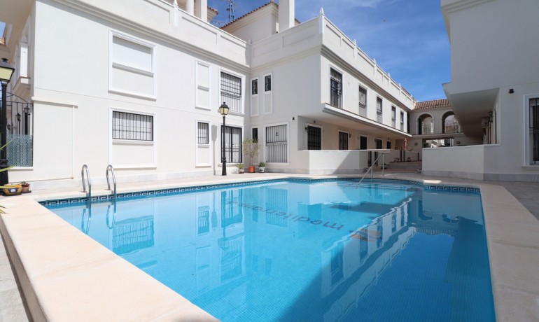 Sale - Apartment / Flat -
Formentera del Segura - Formentera - Village