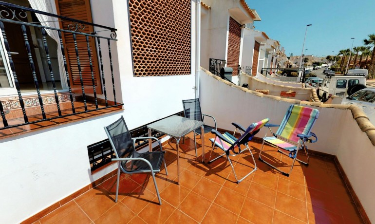 Sale - Apartment / Flat -
Alicante* - Gran Alacant*