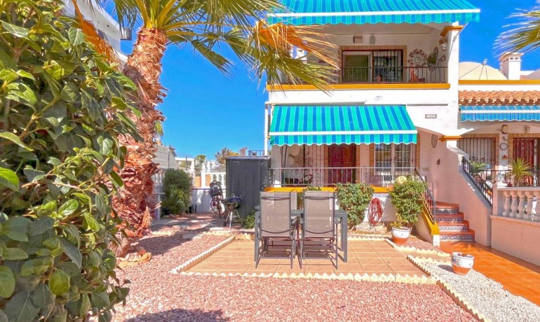 Sale - Apartment / Flat -
Orihuela Costa - Los Dolses