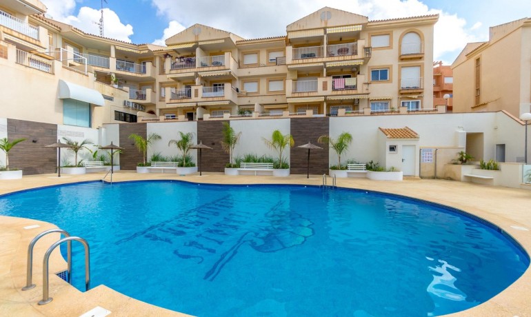 Revente - Appartement / Flat -
Orihuela Costa - Campoamor