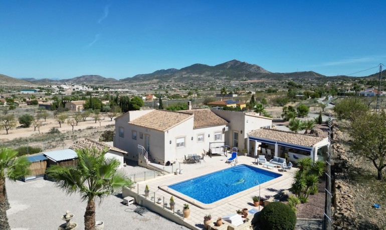 Revente - Villa -
Alicante* - Hondon de los Frailes*