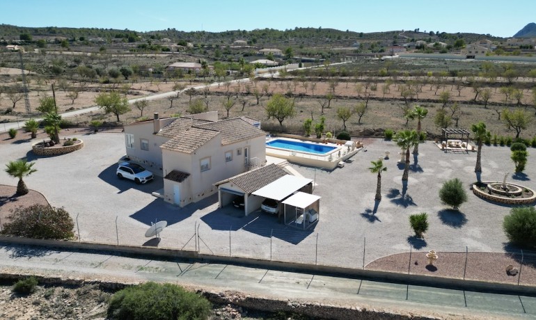 Revente - Villa -
Alicante* - Hondon de los Frailes*