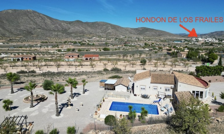 Herverkoop - Villa -
Alicante* - Hondon de los Frailes*