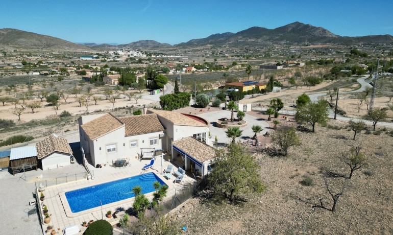 Revente - Villa -
Alicante* - Hondon de los Frailes*