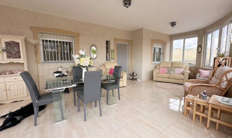 Sale - Villa -
Alicante* - Hondon de los Frailes*