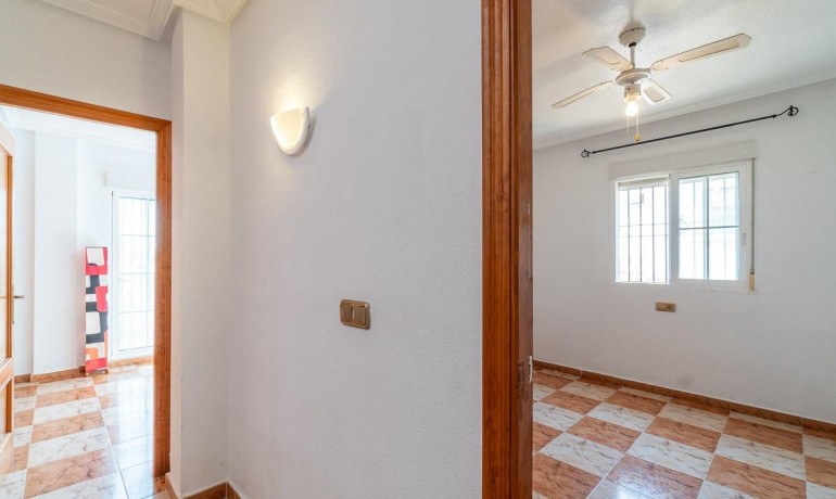 Sale - Villa -
Orihuela Costa - Los Dolses