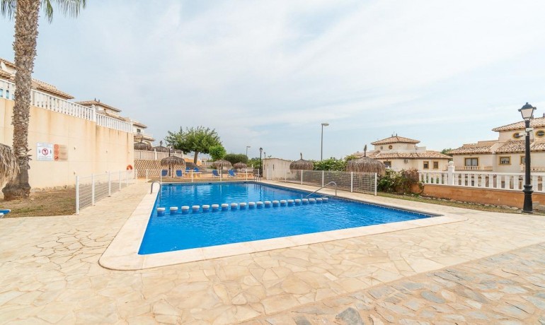 Sale - Villa -
Orihuela Costa* - Los Dolses*