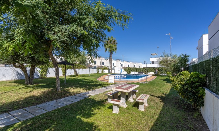 Sale - Townhouse -
Orihuela Costa* - Villamartin*