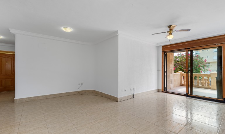 Sale - Apartment / Flat -
Guardamar del Segura* - El Raso*