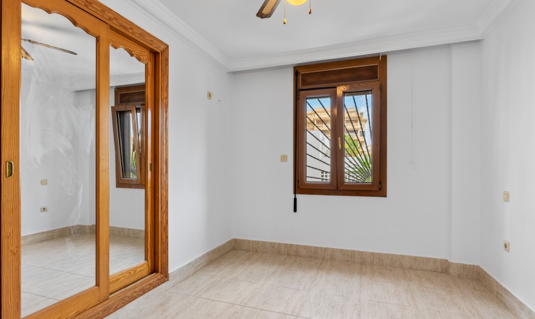 Sale - Apartment / Flat -
Guardamar del Segura* - El Raso*