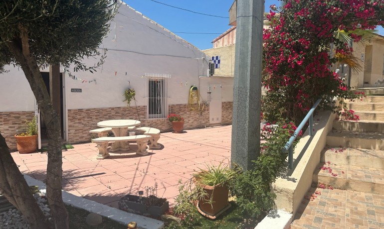 Sale - House -
Orihuela* - Torremendo*