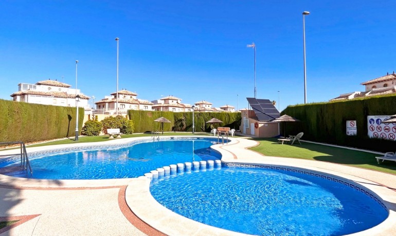 Revente - Maison -
Orihuela Costa - Lomas de Cabo Roig