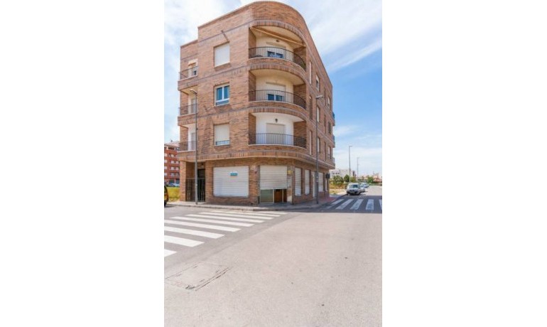 Revente - Commercial -
Alicante* - Almoradi*