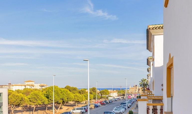 Sale - Apartment / Flat -
Orihuela Costa* - La Zenia*