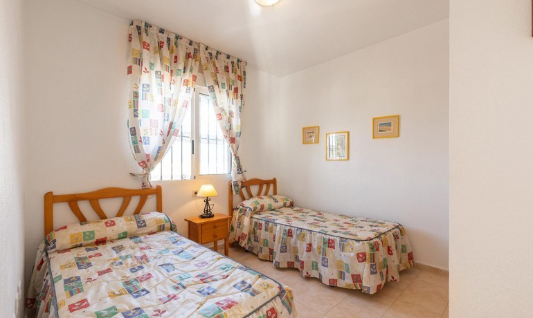 Sale - Apartment / Flat -
Orihuela Costa* - La Zenia*