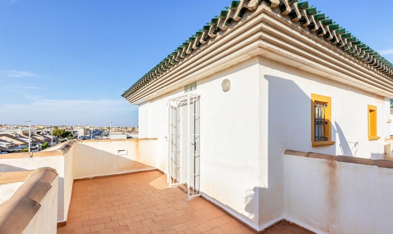 Sale - Apartment / Flat -
Orihuela Costa* - La Zenia*