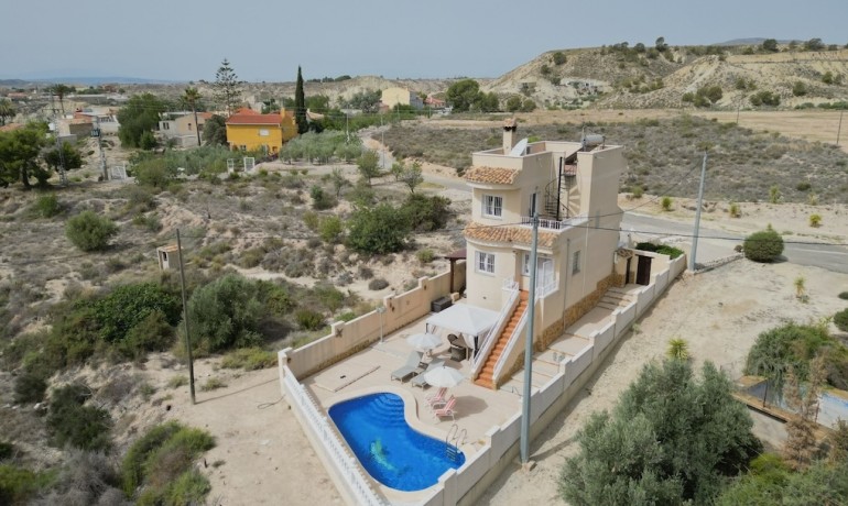 Sale - Villa -
Alicante* - Albanilla*