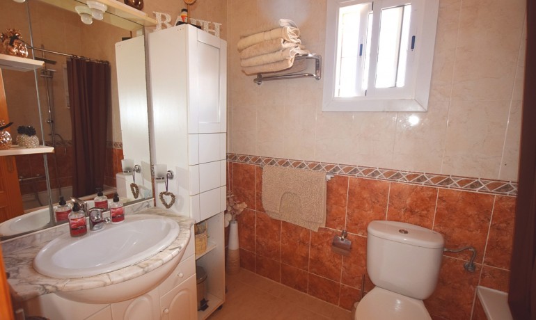 Venta - Villa -
