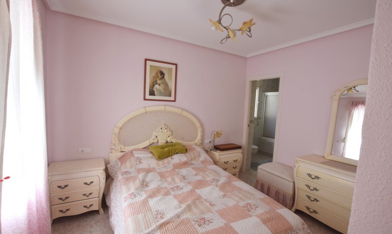 Venta - Villa -
