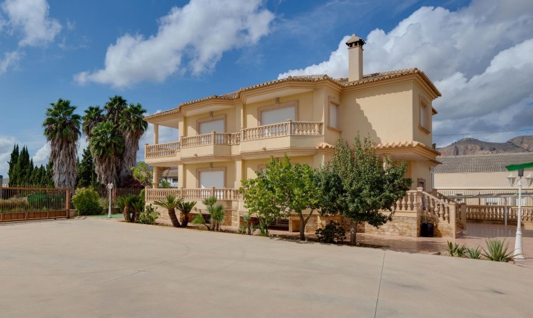 Sale - Villa -
Orihuela* - Hurchillo