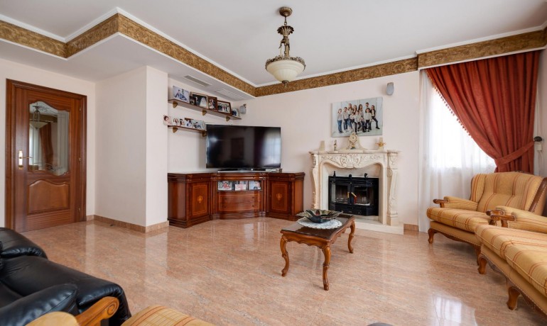 Sale - Villa -
Orihuela* - Hurchillo