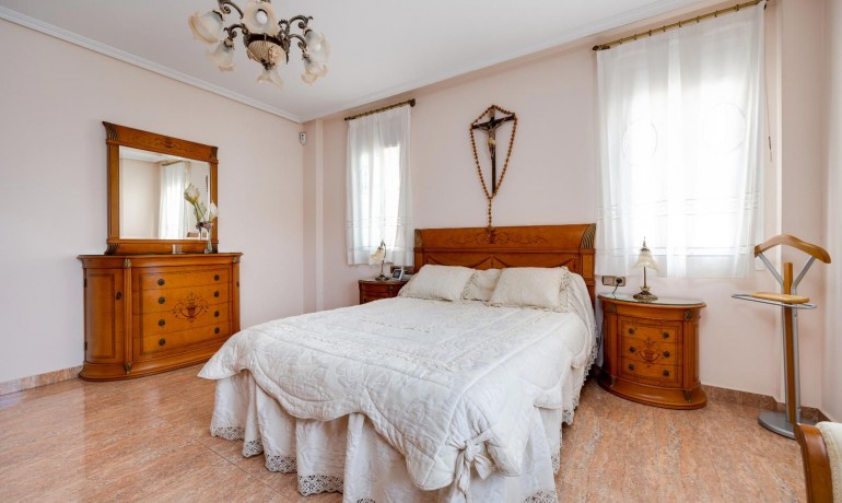 Sale - Villa -
Orihuela - Hurchillo