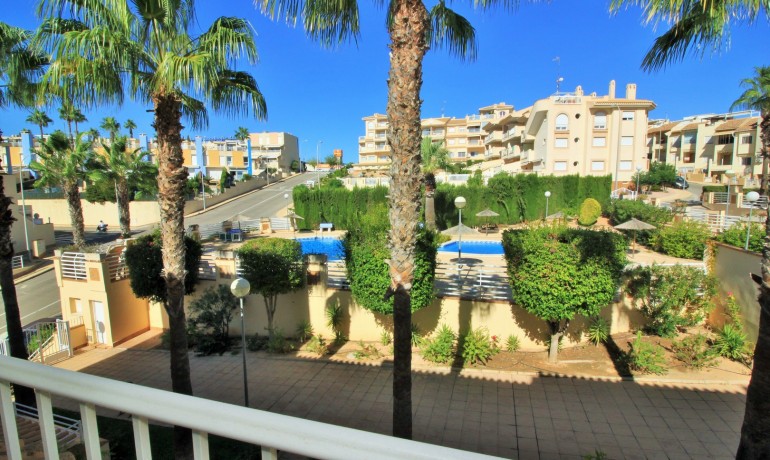 Sale - Apartment / Flat -
Orihuela Costa* - Cabo Roig*