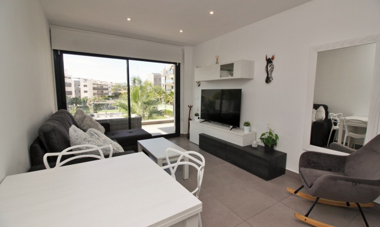 Sale - Apartment / Flat -
Orihuela Costa* - Villamartin*