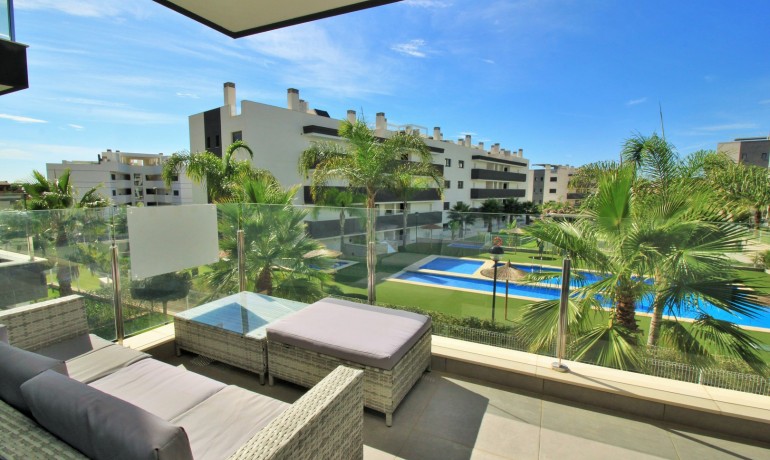 Sale - Apartment / Flat -
Orihuela Costa* - Villamartin*