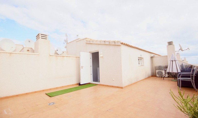 Herverkoop - Penthouse -
Orihuela Costa* - Playa Flamenca*