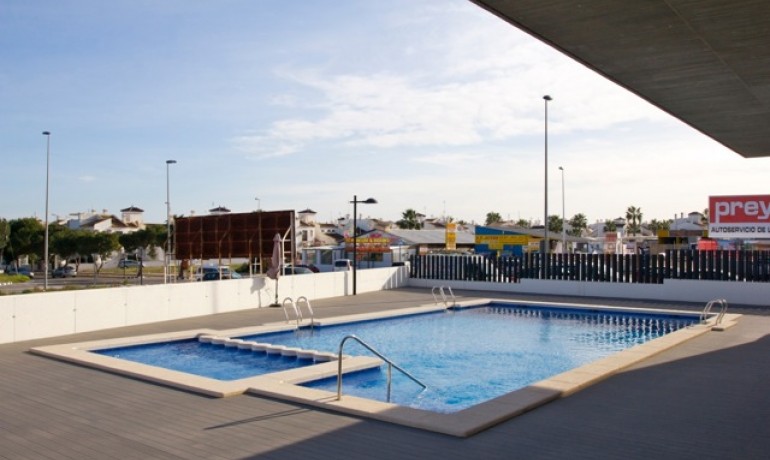 Sale - Apartment / Flat -
Villamartin