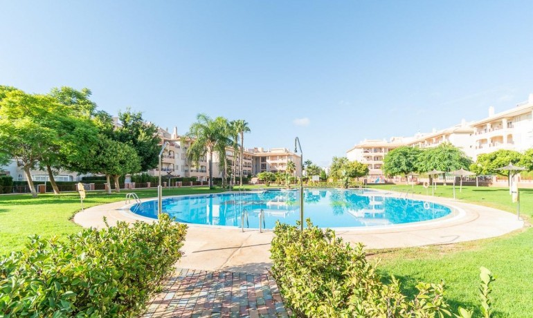 Sale - Apartment / Flat -
Orihuela Costa* - Playa Flamenca*