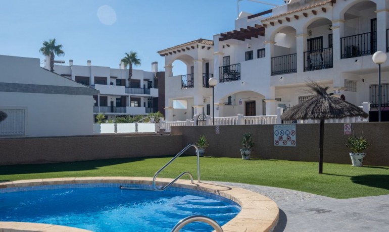 Sale - Apartment / Flat -
Orihuela Costa