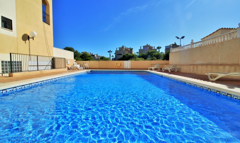 Sale - Villa -
Playa Flamenca