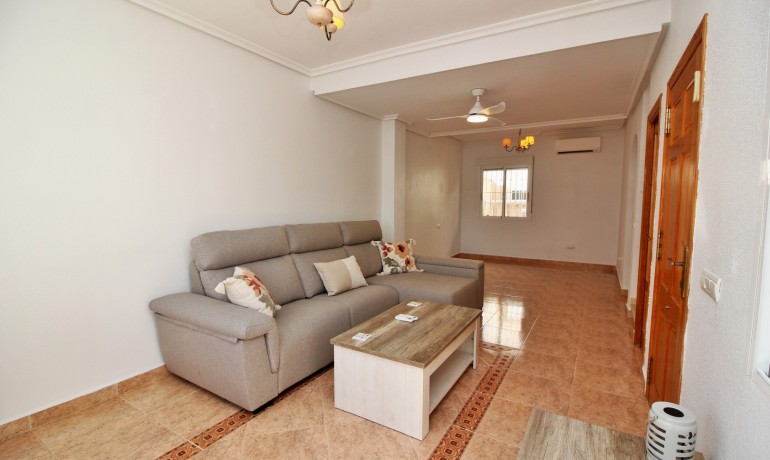 Sale - Villa -
Playa Flamenca