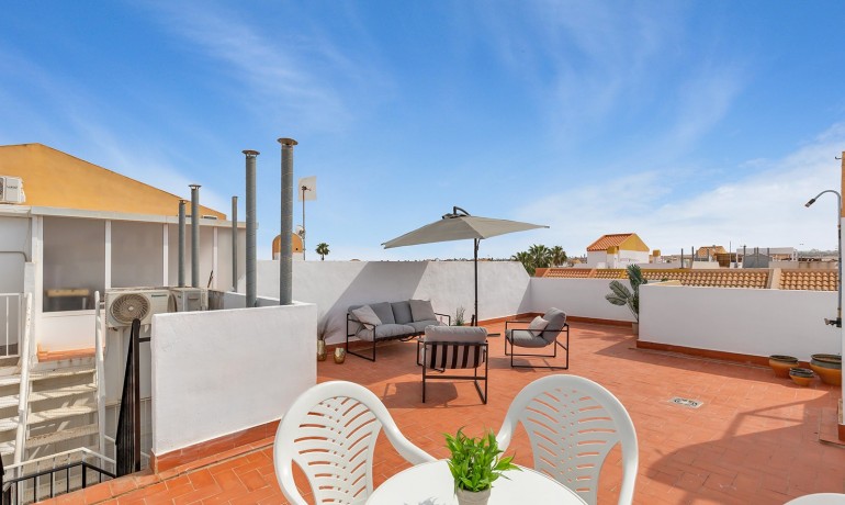 Sale - Apartment / Flat -
Torrevieja