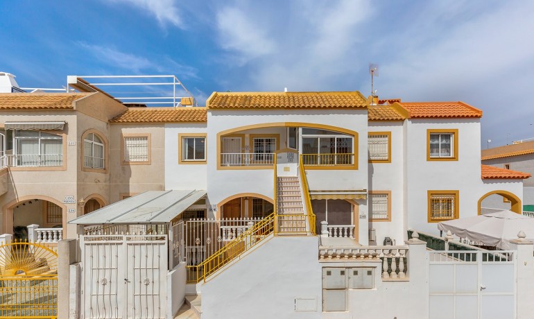 Sale - Apartment / Flat -
Torrevieja