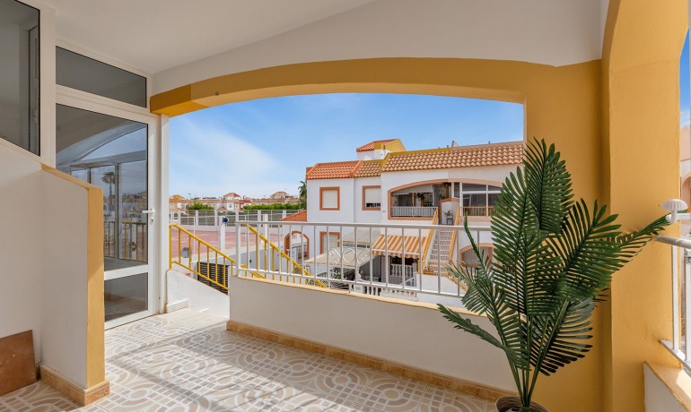 Sale - Apartment / Flat -
Torrevieja